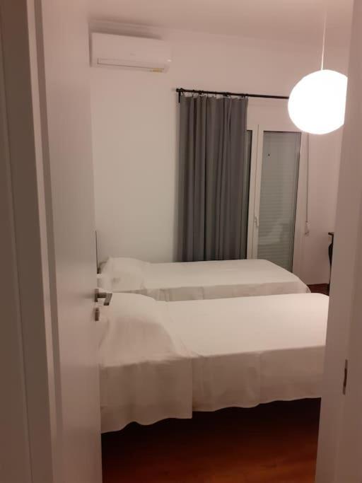 Μοντέρνο Διαμέρισμα - Stylish Appartment Loutraki المظهر الخارجي الصورة