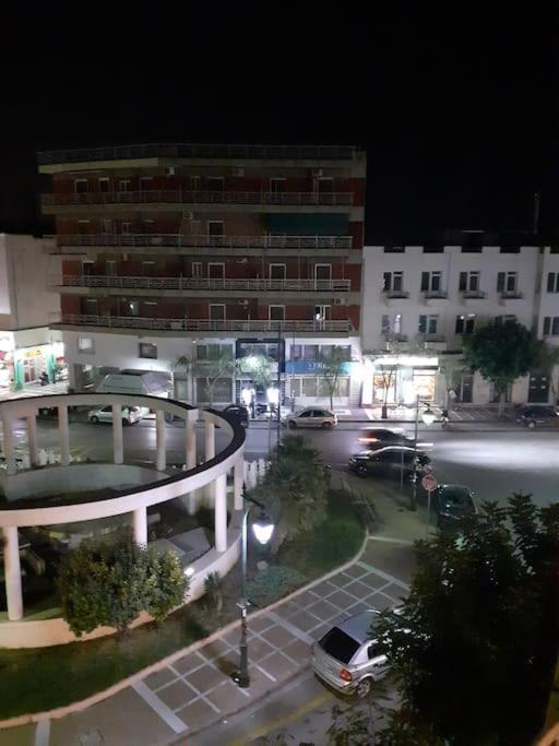 Μοντέρνο Διαμέρισμα - Stylish Appartment Loutraki المظهر الخارجي الصورة